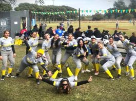 ¡Pura pasión por el softbol en Fábrica de Armas! softbol en Fábrica de Armas
